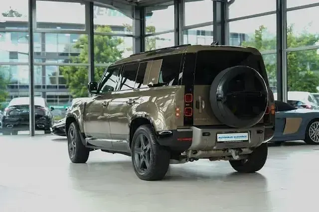 Gebraucht Land Rover Defender SE Dynamic 400 PS (294 kW) 2021 Braun SUV