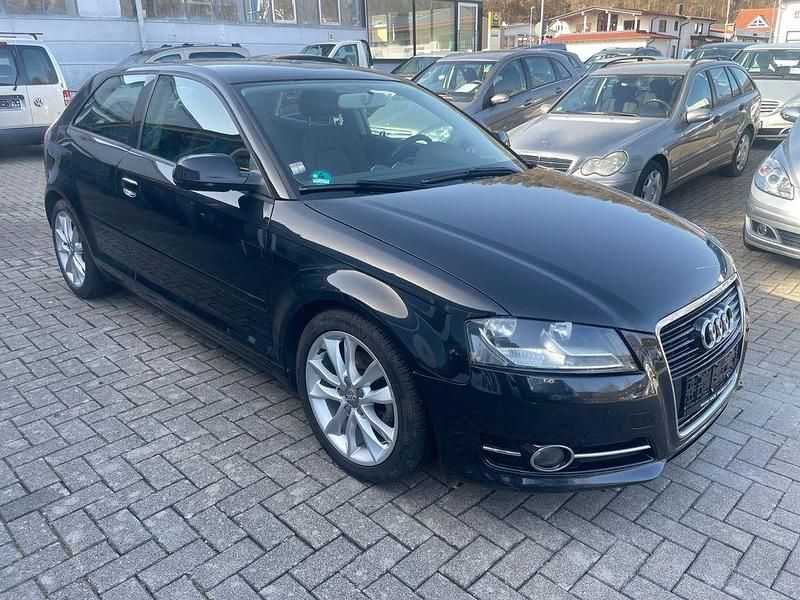 Gebraucht Audi A3 Ambition 125 PS (91 kW) 2011 Schwarz Kleinwagen
