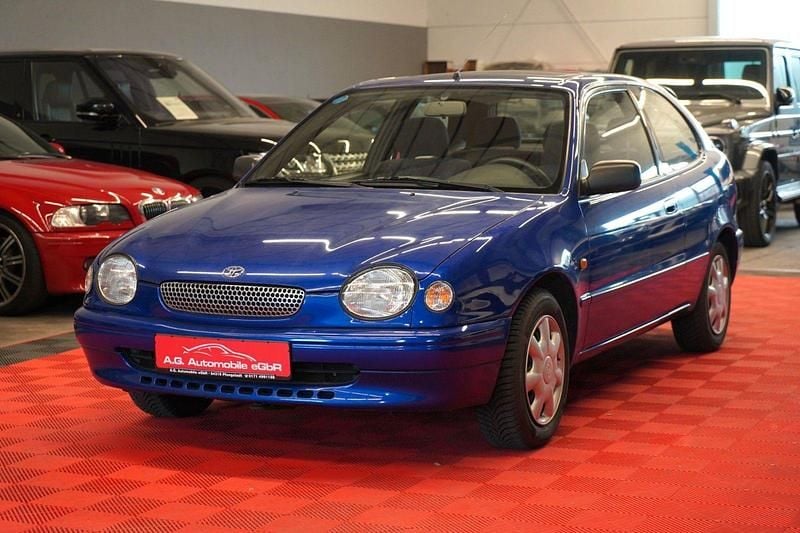 Blau Gebraucht 2000 Toyota Corolla Limousine | 3.950 € (Fairer Preis) - Bild 1/4