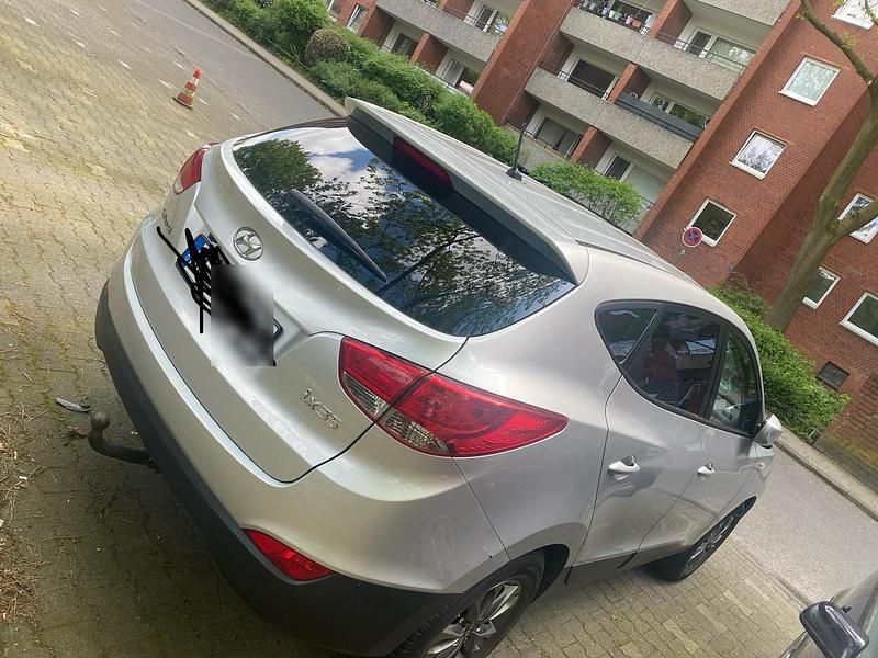 Gebraucht Hyundai ix35 Classic 135 PS (99 kW) 2013 Silber SUV