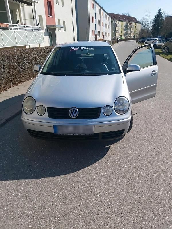 Gebraucht VW Polo 75 PS (55 kW) 2003 Silber Kleinwagen