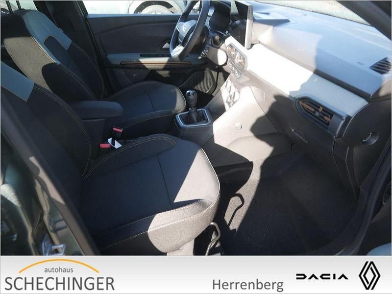 Neu Dacia Jogger Extreme 110 PS (80 kW) 2026 Grün Van / Kleinbus