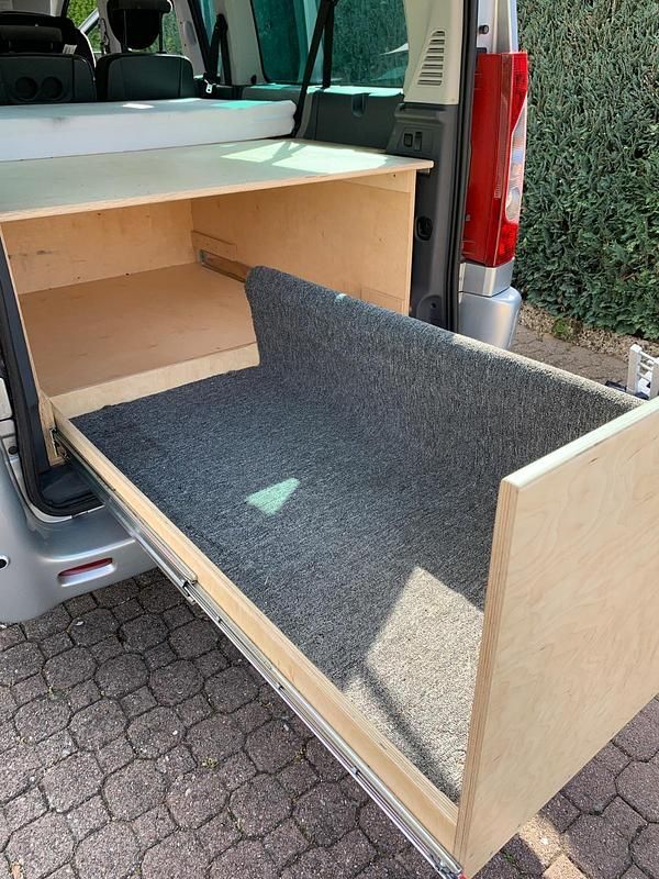 Gebraucht Peugeot TePee 163 PS (119 kW) 2012 Silber Van / Kleinbus