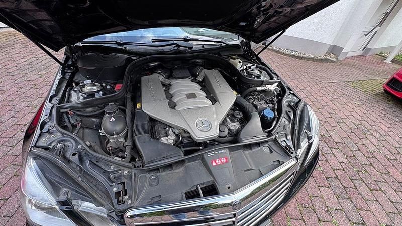 Gebraucht Mercedes E63 AMG AMG 525 PS (386 kW) 2011 Schwarz Limousine