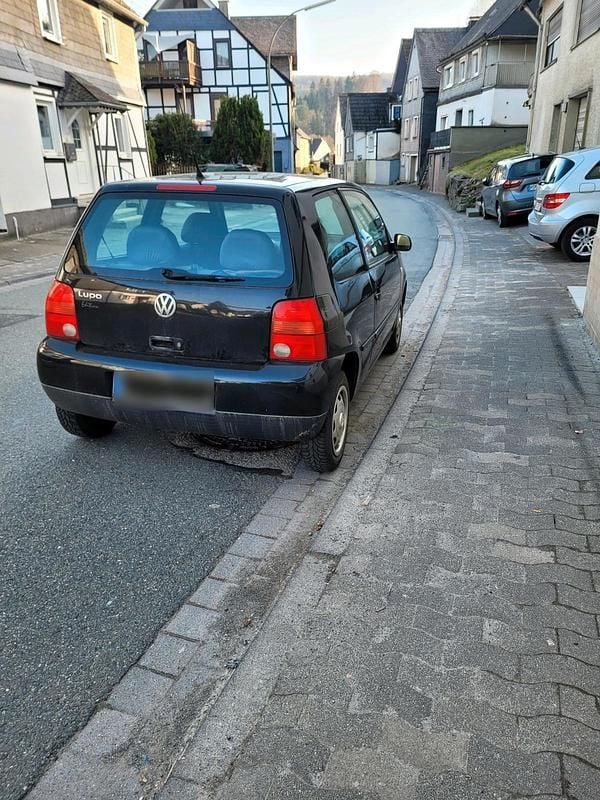 Gebraucht VW Lupo 50 PS (36 kW) 2000 Schwarz Kleinwagen