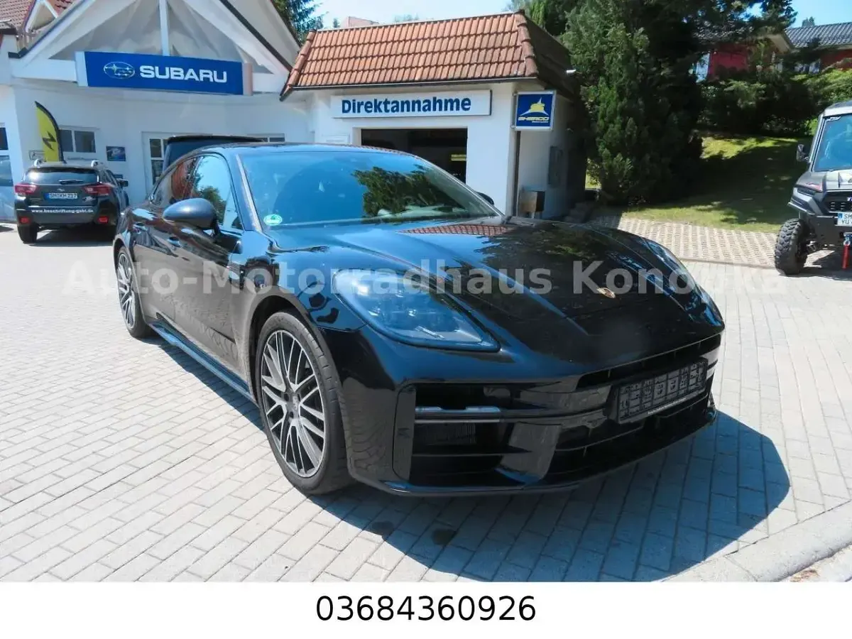 Gebraucht Porsche Panamera 4 305 PS (224 kW) 2024 Tiefschwarz Kleinwagen