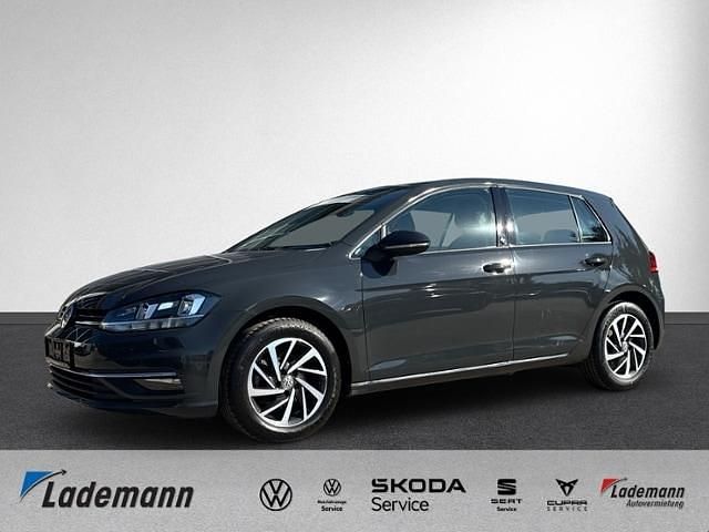 Grau Gebraucht 2017 VW Golf VII Sound Limousine | 16.425 € (Fairer Preis) - Bild 1/4