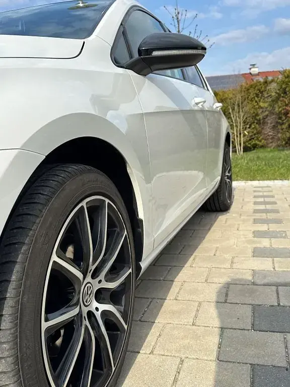 Gebraucht VW Golf VII Highline 140 PS (102 kW) 2013 Weiß Limousine
