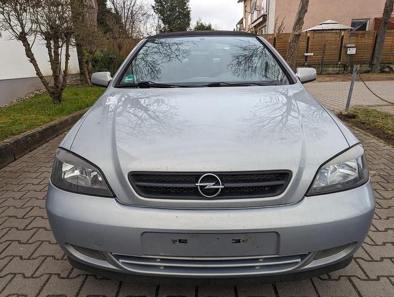Gebraucht Opel Astra Cabriolet 125 PS (91 kW) 2001 Silber Cabrio