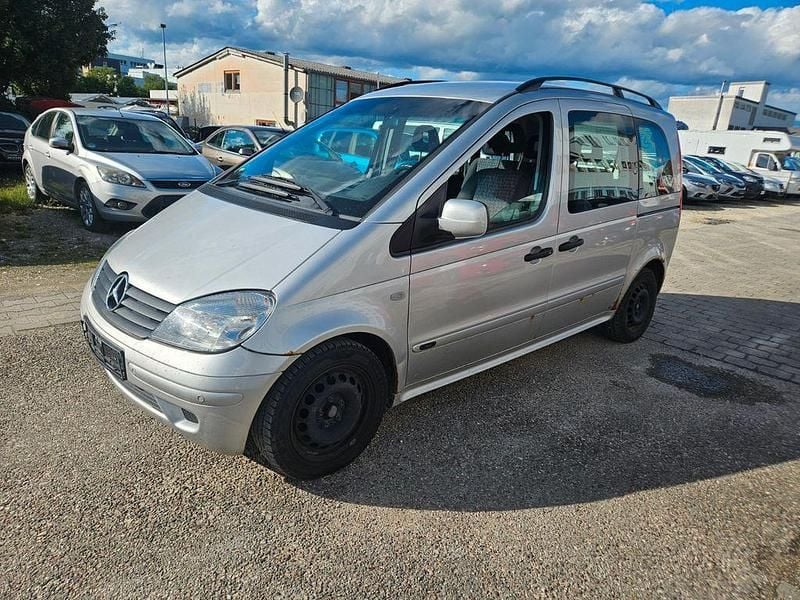 Gebraucht Mercedes Vaneo 91 PS (66 kW) 2003 Silber Van / Kleinbus