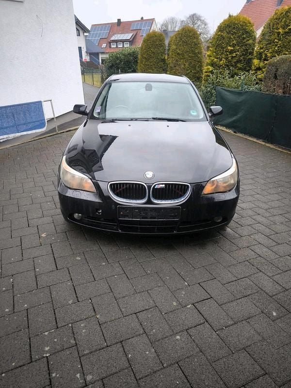 Second-hand BMW 535 2005 Negru Berlinǎ