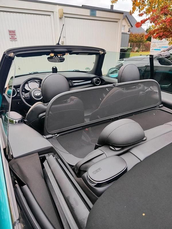 Gebraucht Mini One Cabriolet 102 PS (75 kW) 2017 Grün Cabrio