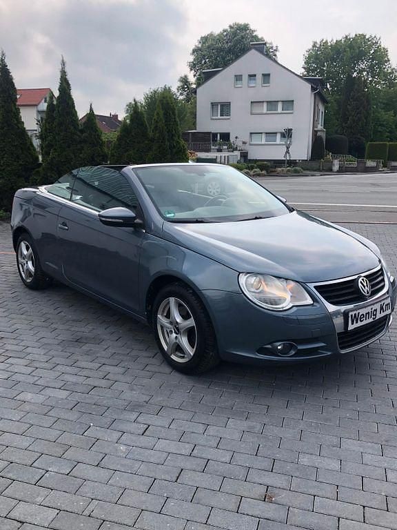 Grau Gebraucht 2010 VW Eos Cabrio | 4.899 € (Guter Preis) - Bild 1/4