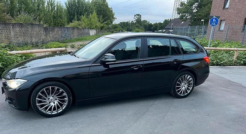 Gebraucht BMW 325 218 PS (160 kW) 2014 Schwarz Kombi