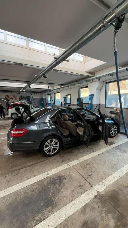 Gebraucht Mercedes E350 Avantgarde 231 PS (169 kW) 2011 Kombi