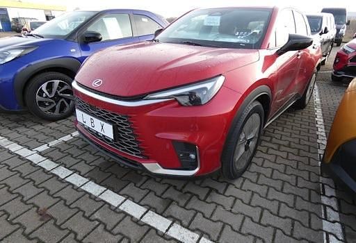 Neu Lexus LBX 136 PS (100 kW) 2026 Rot SUV