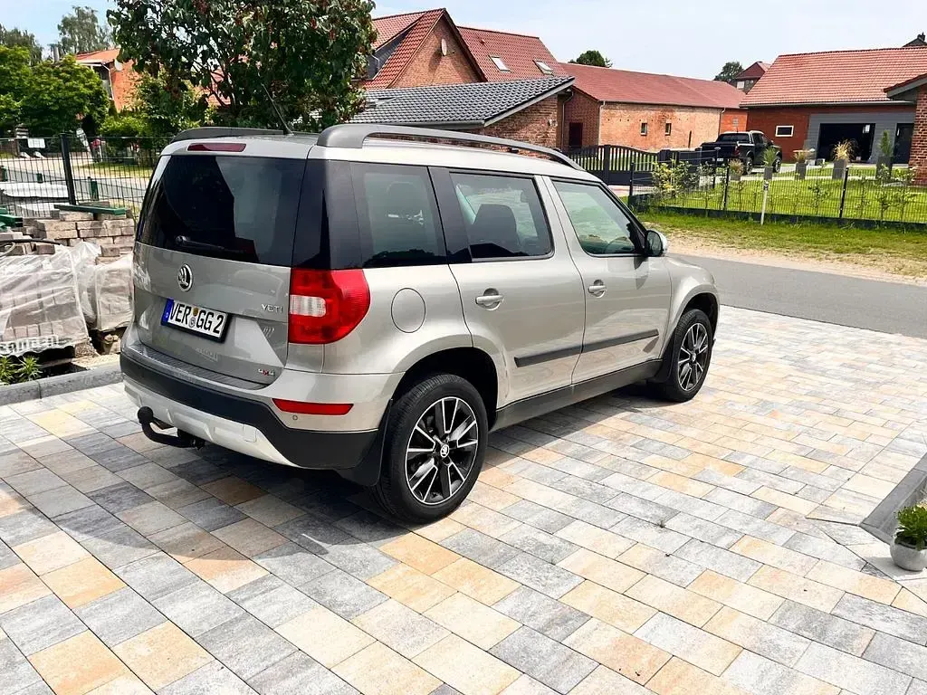 Gebraucht Skoda Yeti Cool Edition 150 PS (110 kW) 2016 SUV