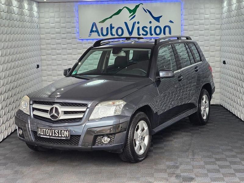 Grau Gebraucht 2009 Mercedes GLK320 SUV | 10.950 € (Etwas zu teuer) - Bild 1/4