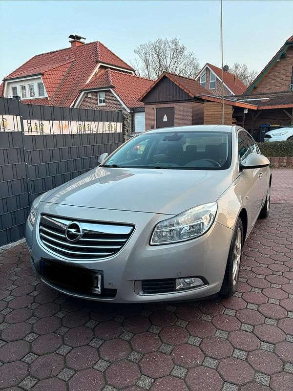 Gebraucht Opel Insignia 140 PS (102 kW) 2009 Grau Limousine
