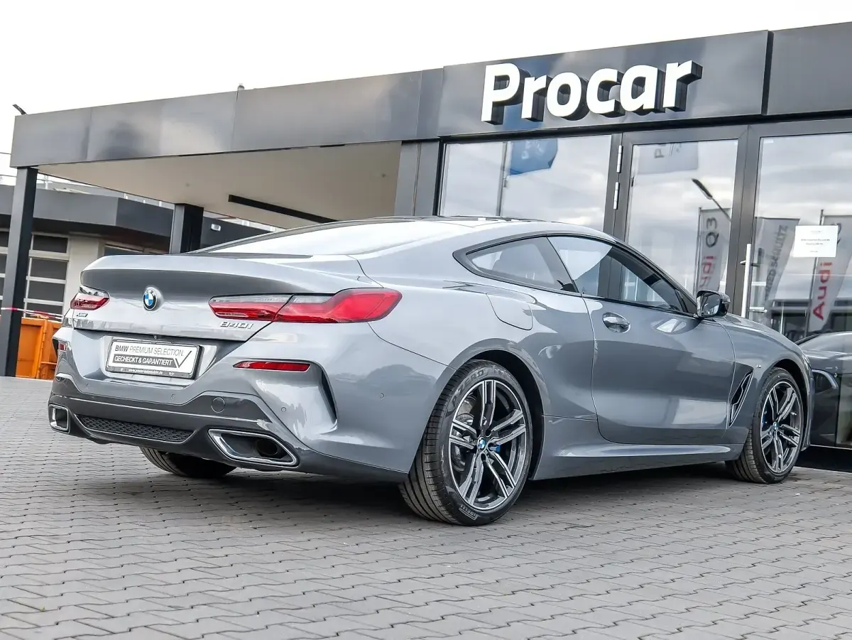 Gebraucht BMW 840 Coupé M Sport 333 PS (244 kW) 2025 Grau Coupé