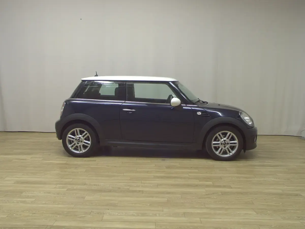Gebraucht Mini Cooper D 111 PS (81 kW) 2013 Reef blue perleffekt Kleinwagen