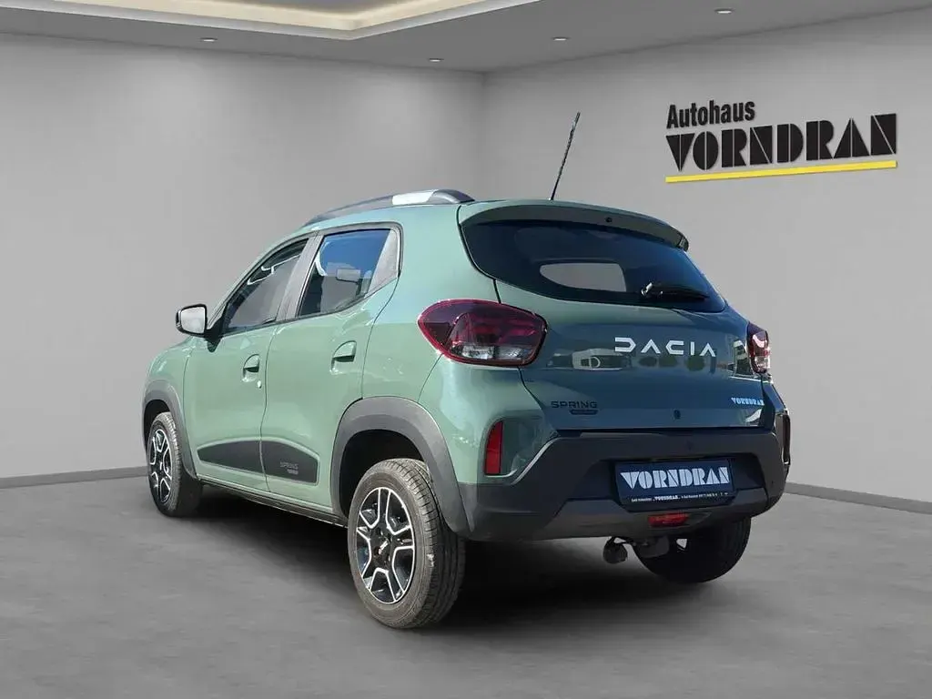Second-hand Dacia Spring Expression 33 kW (45 CP) 2022 Verde Hatchback