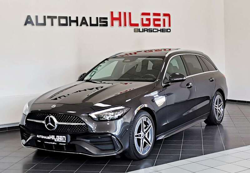 Grafitgrau metalliclack Gebraucht 2021 Mercedes C220 AMG Kombi | 34.950 € (Teuer) - Bild 1/4