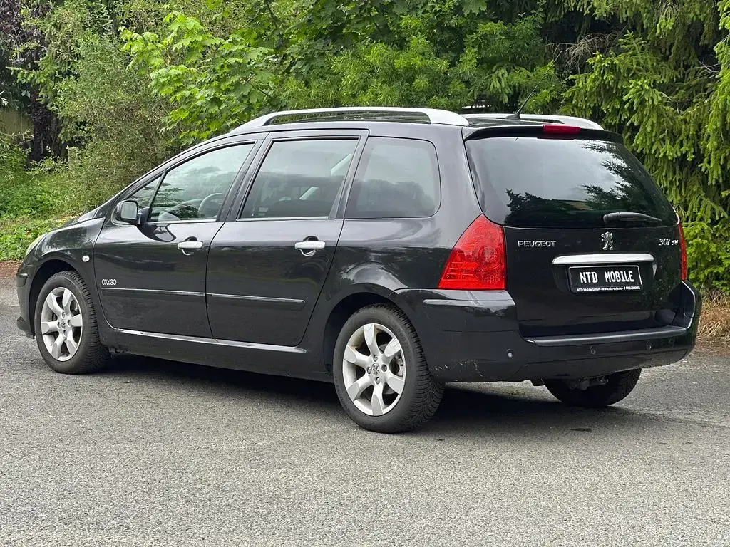 Gebraucht Peugeot 307 109 PS (80 kW) 2007 Obsidien mit schutzlack Kombi