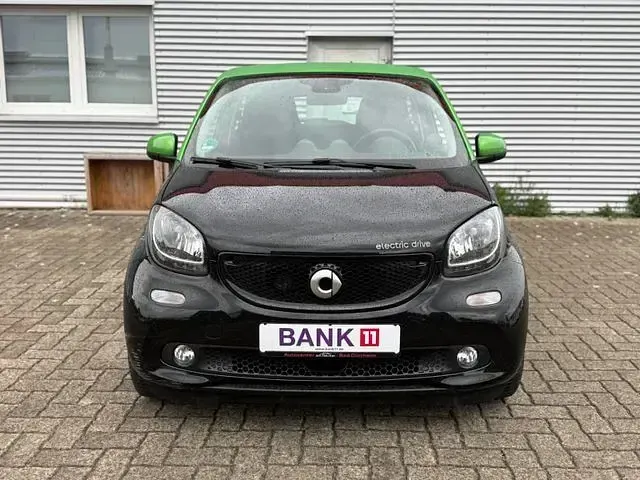 Usata Smart ForFour Electric Drive 60 kW (82 CV) 2018 Berlina