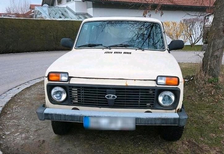Gebraucht Lada niva 75 PS (55 kW) 2012 Beige SUV