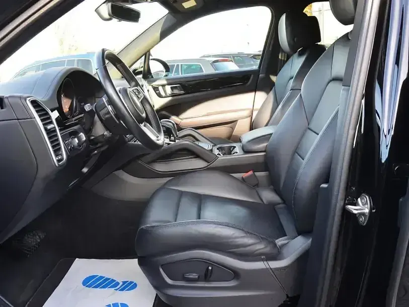 Gebraucht Porsche Cayenne 340 PS (250 kW) 2022 Schwarz SUV
