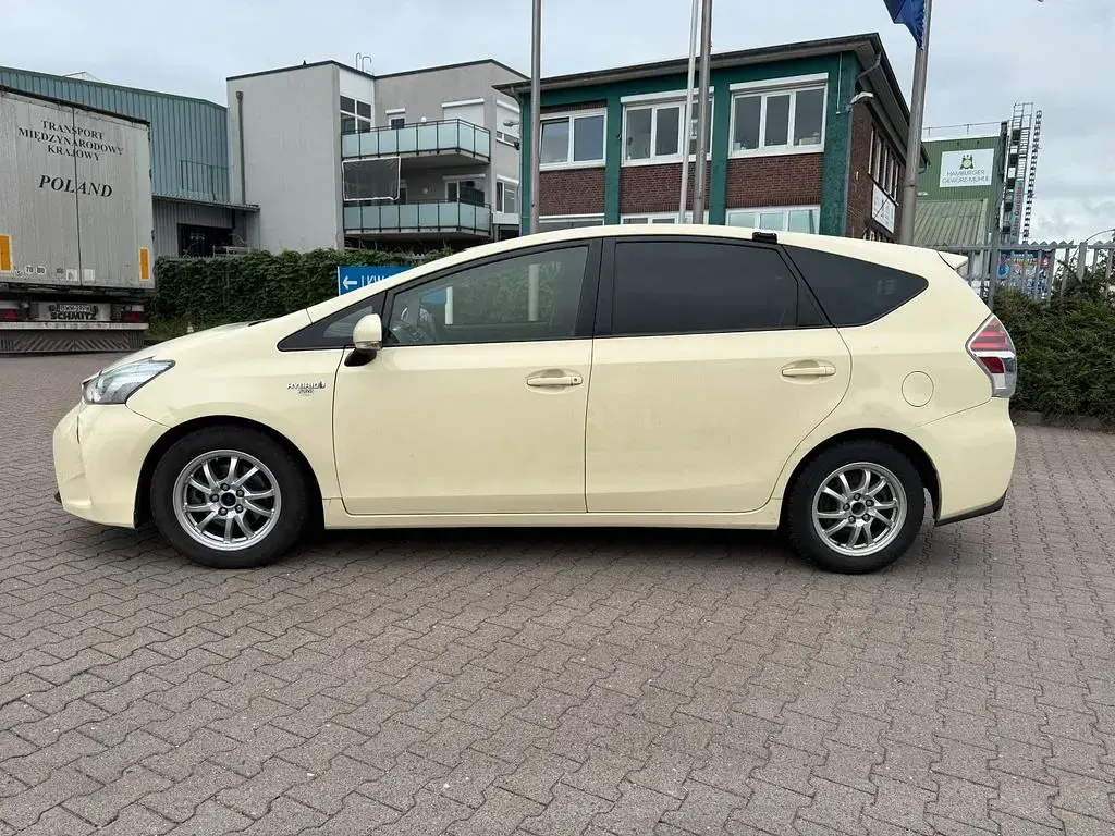 Gebraucht Toyota Prius+ 99 PS (72 kW) 2018 Weiß Van / Kleinbus