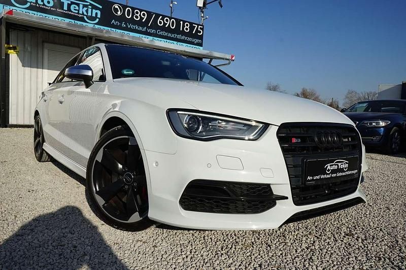 Gletscherweiã metallic Gebraucht 2016 Audi S3 Advanced Limousine | 27.950 € (Fairer Preis) - Bild 1/3
