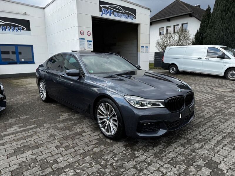Gebraucht BMW 730 M Sport 265 PS (194 kW) 2017 Grau Limousine