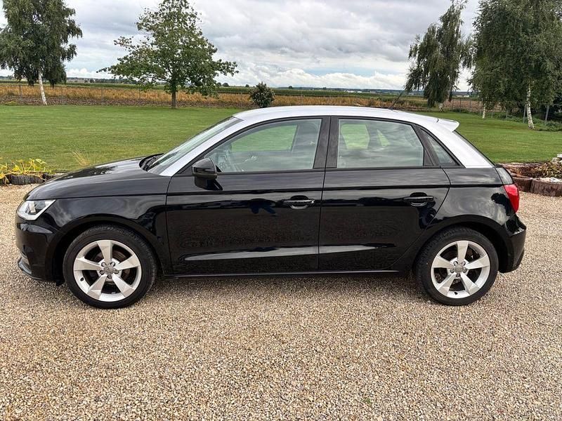 Schwarz Gebraucht 2017 Audi A1 Sportback Sport Kleinwagen | 14.000 € (Fairer Preis) - Bild 1/4