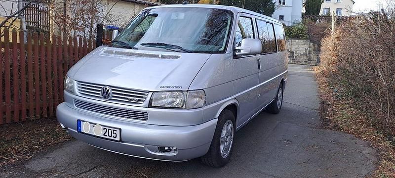Second-hand VW T4 131 CP (96 kW) 2002 Argintiu Van