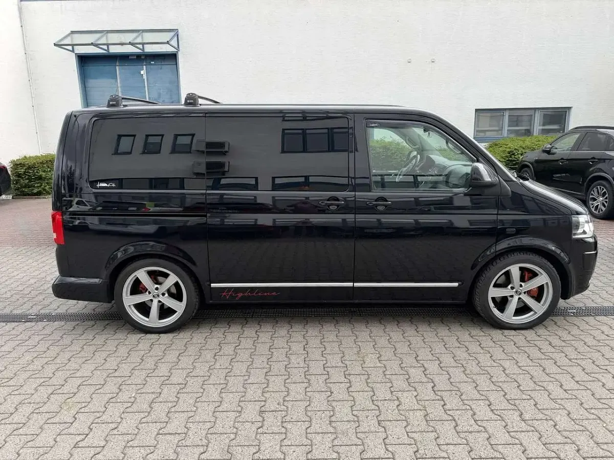 Gebraucht VW Multivan Highline 179 PS (131 kW) 2015 Deep black perleffekt Van / Kleinbus