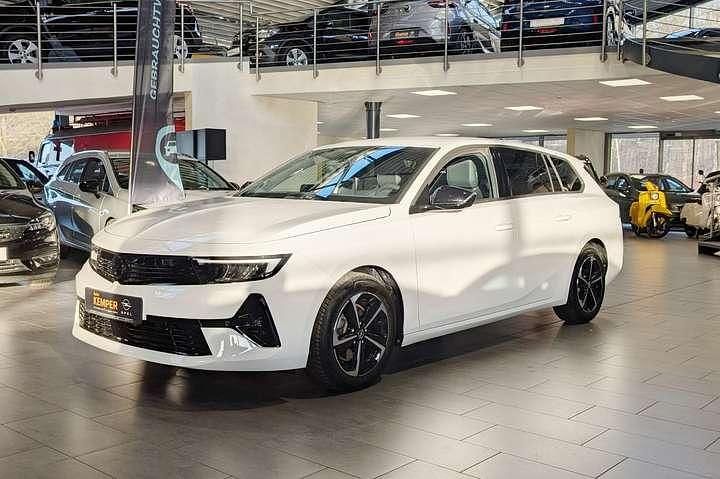 Gebraucht Opel Astra 131 PS (96 kW) 2024 Weiß Kombi