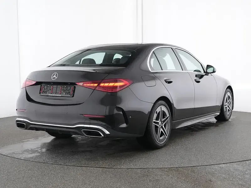 Gebraucht Mercedes C180 AMG 170 PS (125 kW) 2025 Schwarz Limousine