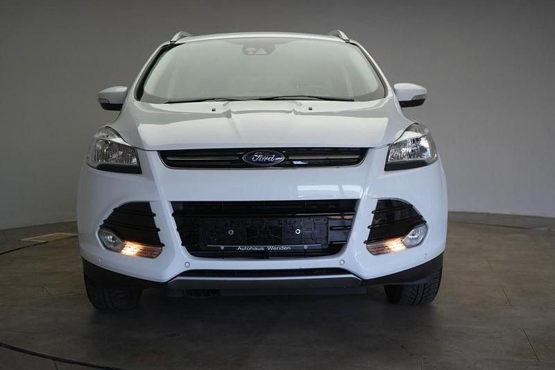 Gebraucht Ford Kuga Titanium 150 PS (110 kW) 2014 Weiß SUV