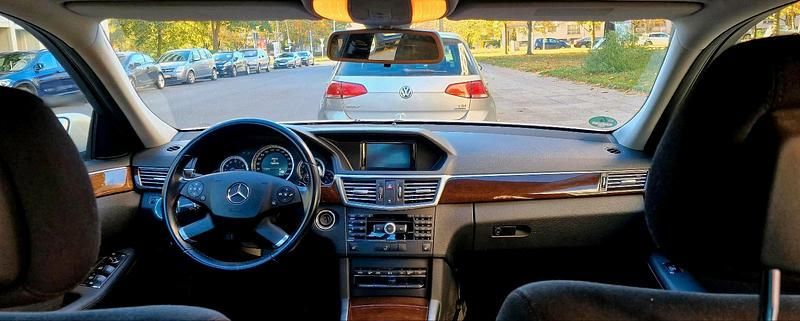 Gebraucht Mercedes E350 292 PS (214 kW) 2009 Weiß Limousine