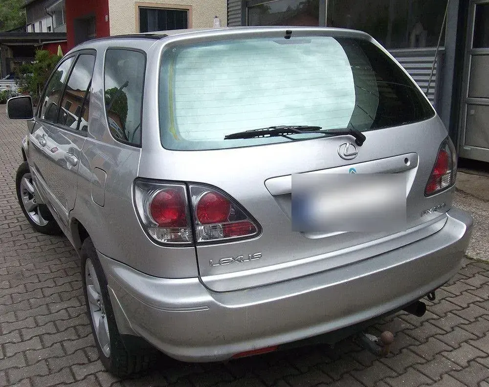 Gebraucht Lexus RX300 201 PS (147 kW) 2001 Silber SUV