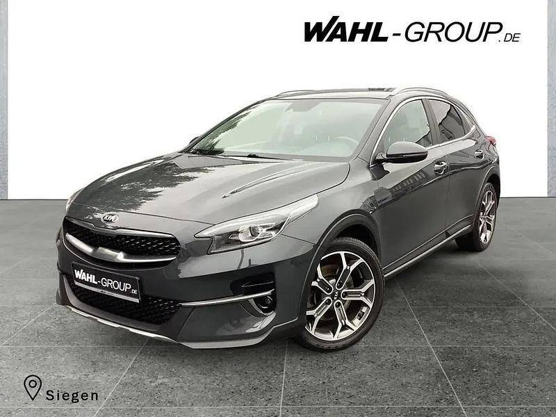 Grau Gebraucht 2021 Kia XCeed Spirit SUV | 24.470 € (Teuer) - Bild 1/4