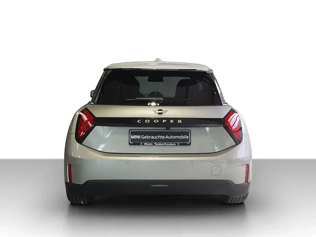 Gebraucht Mini Cooper 135 kW (184 PS) 2025 Melting silver iii Kleinwagen