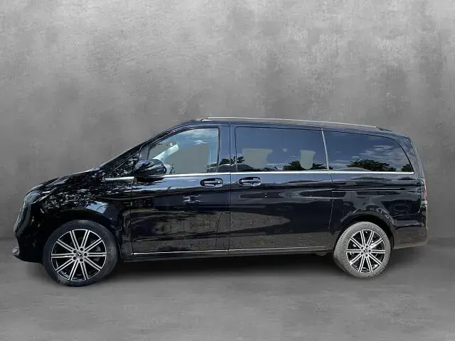 Gebraucht Mercedes V250 Avantgarde 190 PS (139 kW) 2025 Schwarz Van / Kleinbus