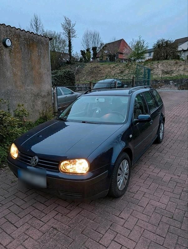 Gebraucht VW Golf IV 105 PS (77 kW) 2000 Blau Kombi