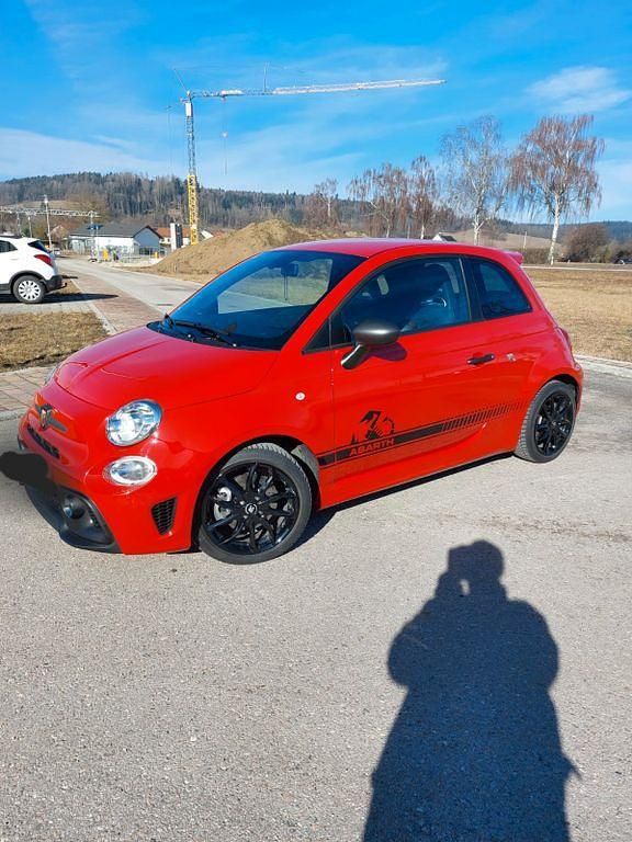 Gebraucht Abarth 595 Turismo 165 PS (121 kW) 2024 Rot Kleinwagen