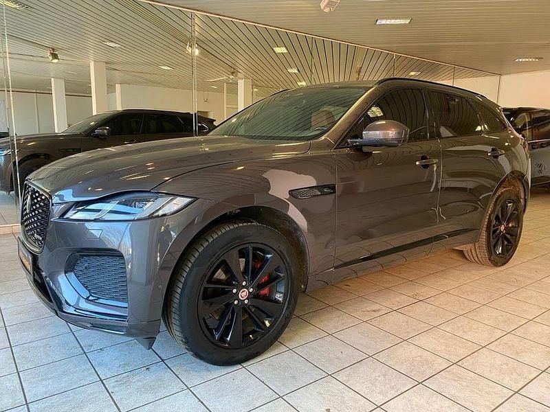 Braun Gebraucht 2021 Jaguar F-Pace R-Dynamic SUV | 21.850 € (Fairer Preis) - Bild 1/4