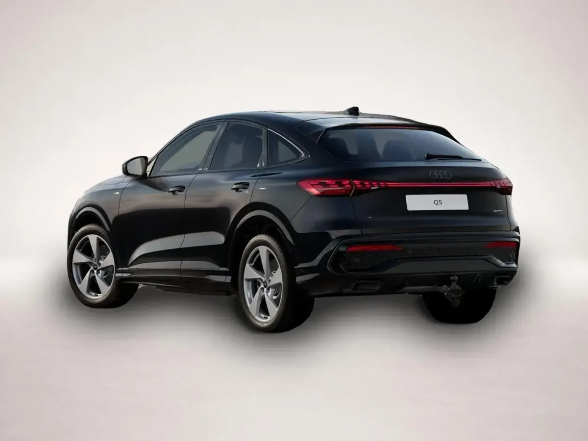 Gebraucht Audi Q5 Ambiente 204 PS (150 kW) 2026 Manufacturer SUV