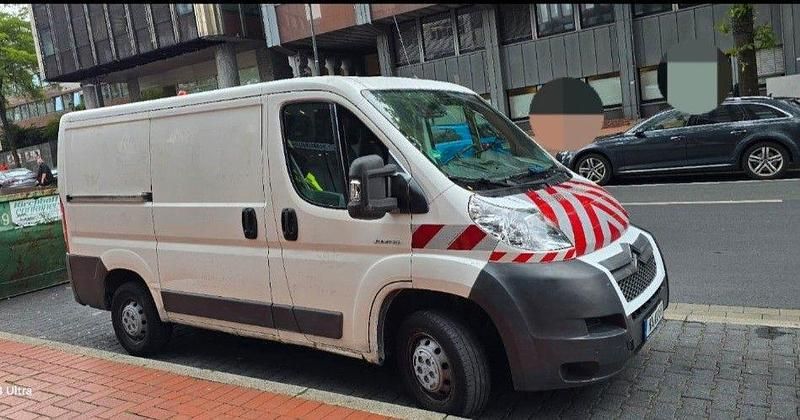 Weiß Gebraucht 2009 Citroën Jumper Van / Kleinbus | 1.650 € (Superpreis) - Bild 1/4